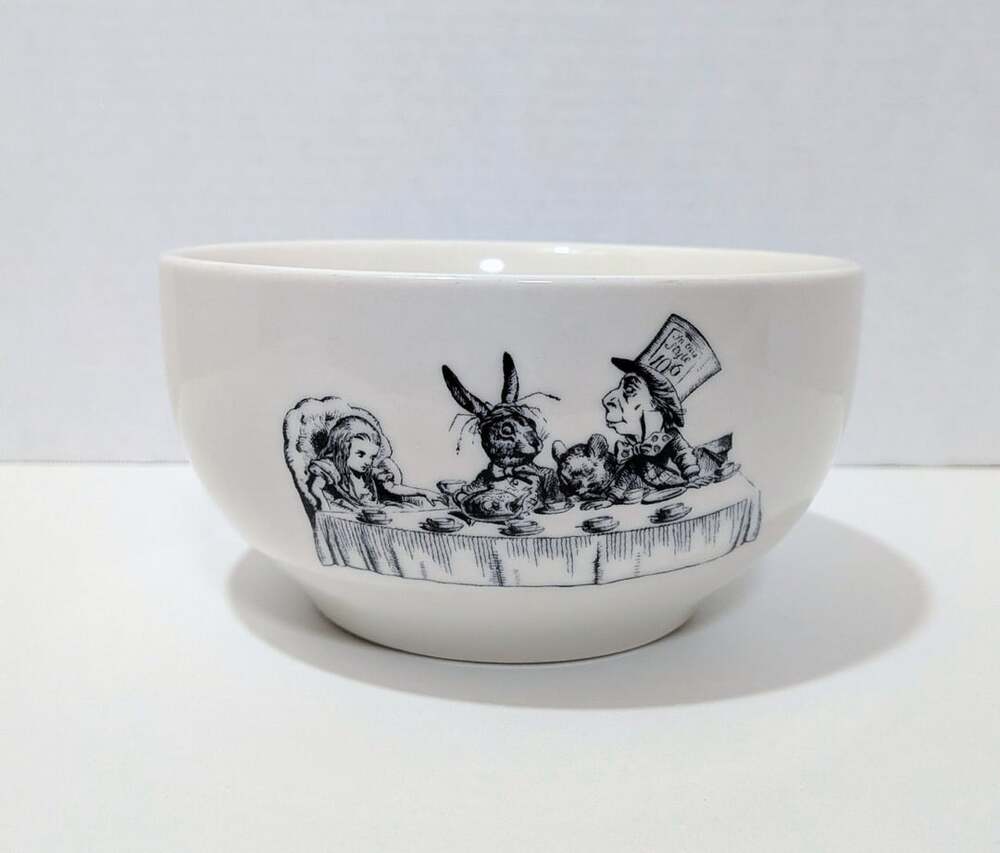 Fishs Eddy Alice in Wonderland Bowl Mad Hatter Cereal Bowl White Collectible